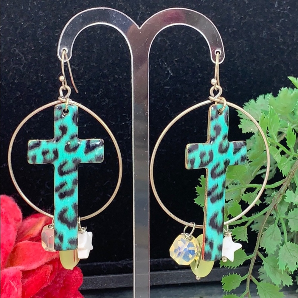 ⭐️Adorned Crown assemblage cross gem earrings
